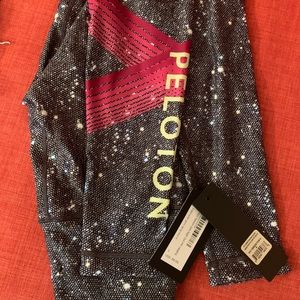 Peloton - Brand New - Holiday Leggings - Size S